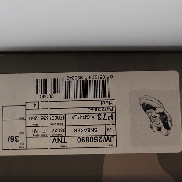 COPY - Valentino Rockstud Camo Sneakers - Picture 6 of 9